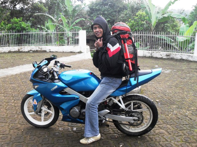 Foto Ade Suntoro